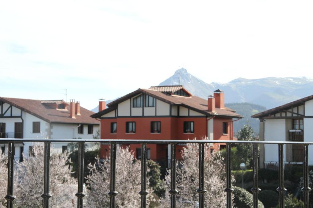 Hotel Zezilionea Olaberría Zewnętrze zdjęcie