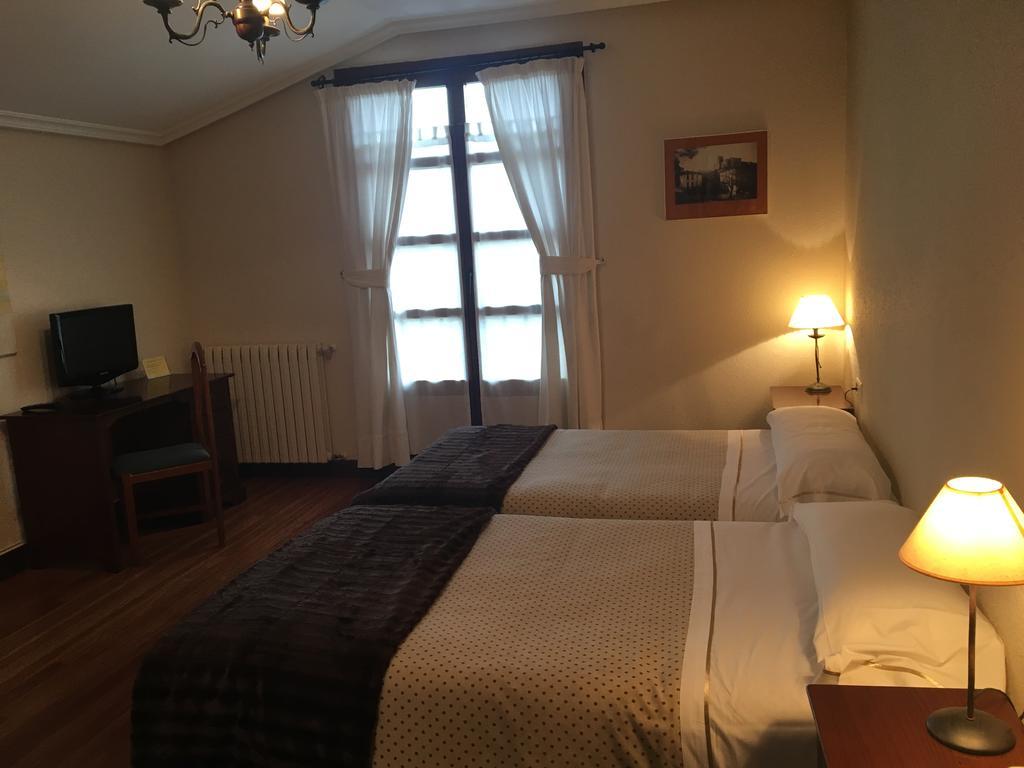 Hotel Zezilionea Olaberría Zewnętrze zdjęcie